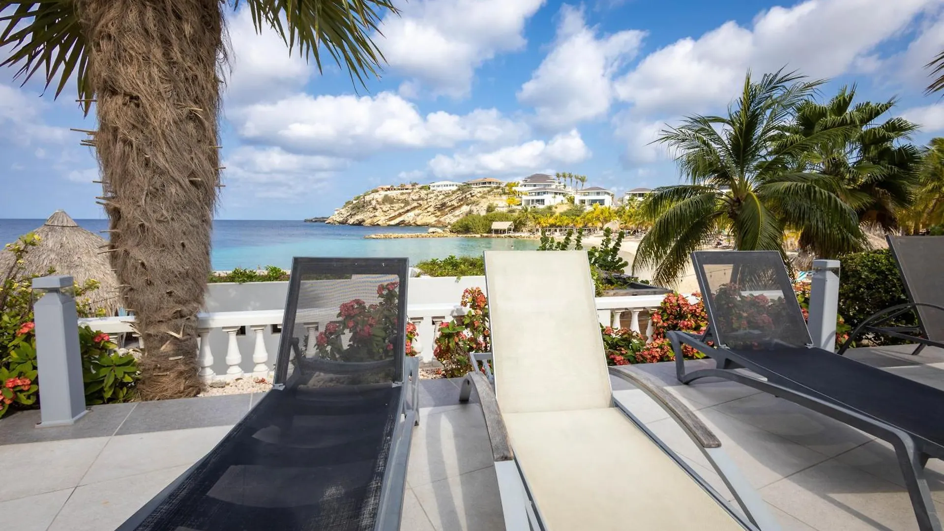 Blue Emerald At Blue Bay Beach & Golf Resort Sint Michiel