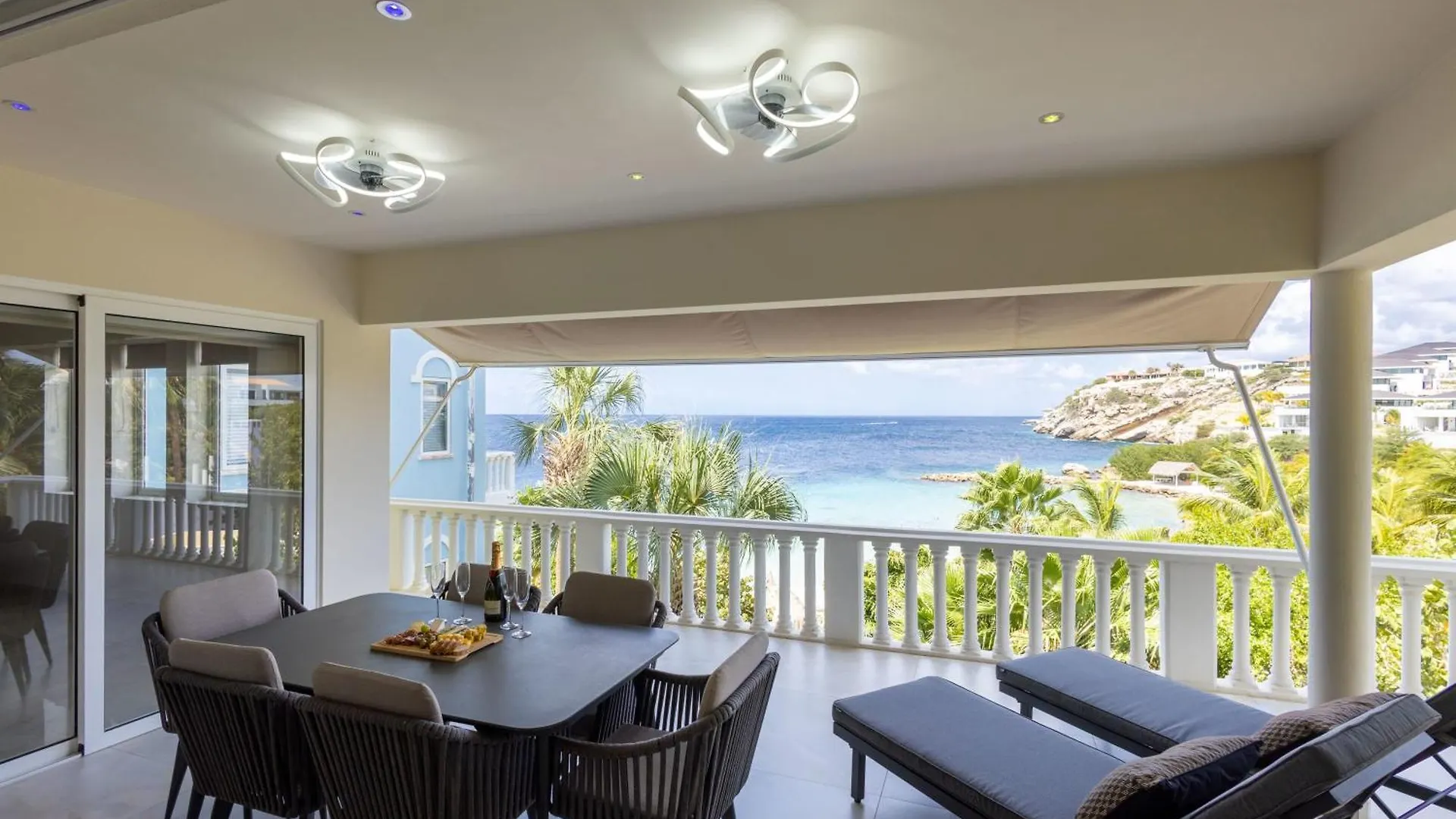 Blue Emerald At Blue Bay Beach & Golf Resort Dorp Dorp Sint Michiel